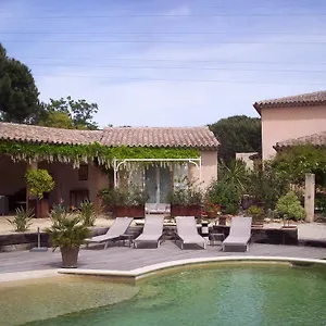 Les Glycines Couette-café Grimaud